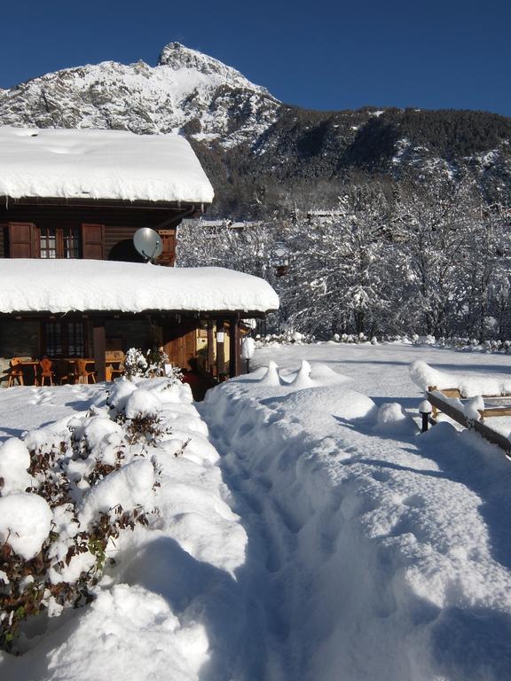 La Luge D'Antan Maison D'Hotes & Spa Brusson Eksteriør bilde