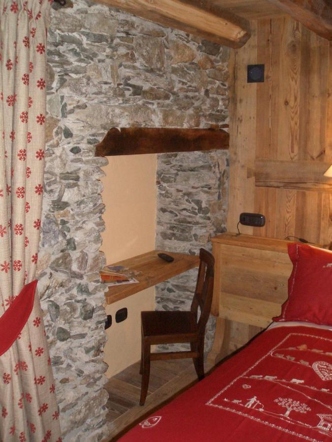 La Luge D'Antan Maison D'Hotes & Spa Brusson Eksteriør bilde