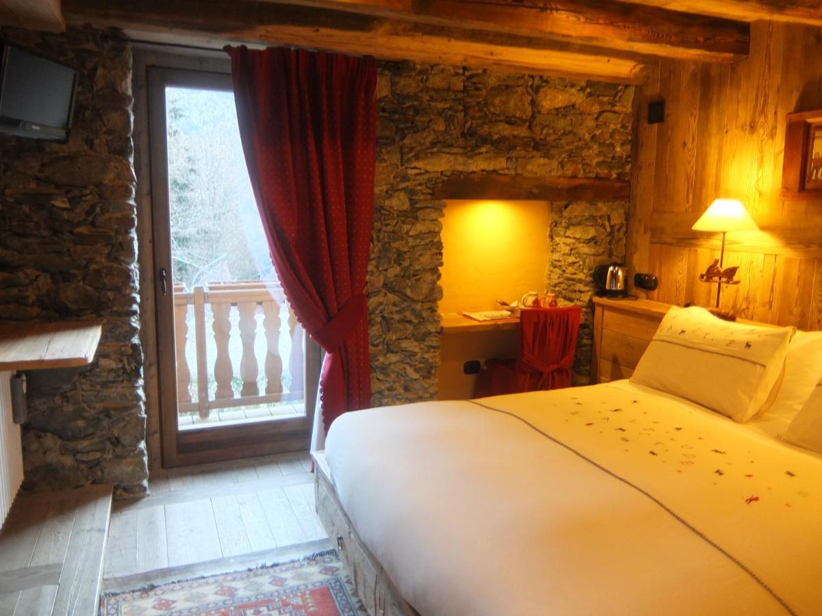 La Luge D'Antan Maison D'Hotes & Spa Brusson Eksteriør bilde